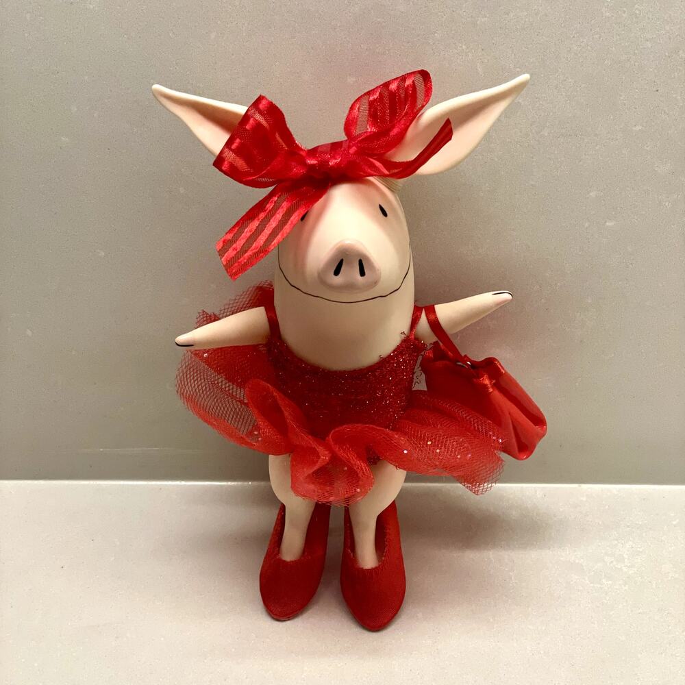 Madame Alexander Olivia The Pig 8" Doll 2001 with Additional Outfits